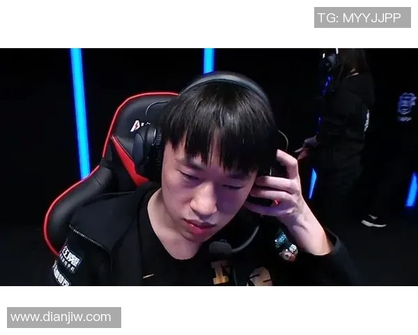 王者荣耀热议FPX比赛经验引发的争议与讨论分析