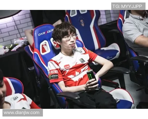 电竞新闻黄秀英回顾英雄联盟职业生涯的辉煌与挑战历程